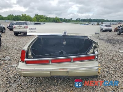 Zdjęcie 6 z 12 samochodu: 1997 LINCOLN TOWN CAR EXECUTIVE VIN:1LNLM81W7VY726400 - miniatura