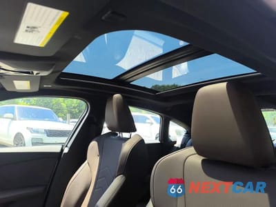 Zdjęcie 10 z 14 samochodu: 2025 BMW 228XI VIN:WBA23GG03S7S60107 - miniatura