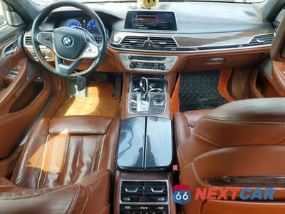 Zdjęcie 8 z 12 samochodu: 2016 BMW 750 XI VIN:WBA7F2C52GG419529 - miniatura