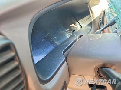 Zdjęcie 9 z 13 samochodu: 2005 TOYOTA SEQUOIA LIMITED VIN:5TDBT48A35S253578 - miniatura