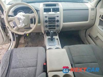 Zdjęcie 8 z 13 samochodu: 2010 FORD ESCAPE XLT VIN:1FMCU0D78AKA34438 - miniatura