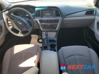 Zdjęcie 8 z 12 samochodu: 2017 HYUNDAI SONATA SE VIN:5NPE24AF3HH470242 - miniatura