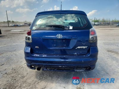 Zdjęcie 6 z 13 samochodu: 2005 TOYOTA COROLLA MATRIX XR VIN:2T1KR32E85C352118 - miniatura