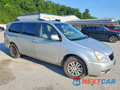 Czwarte zdjęcie samochodu z boku: 2014 KIA SEDONA LX VIN:KNDMG4C75E6538758 - miniatura