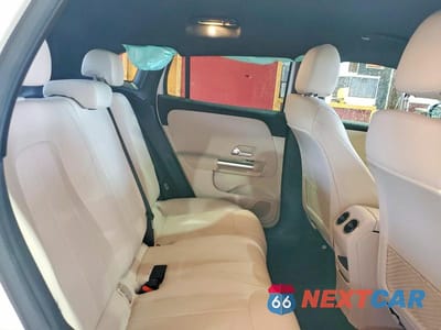 Zdjęcie 11 z 14 samochodu: 2025 MERCEDES-BENZ GLA 250 VIN:W1N4N4GB9SJ732893 - miniatura