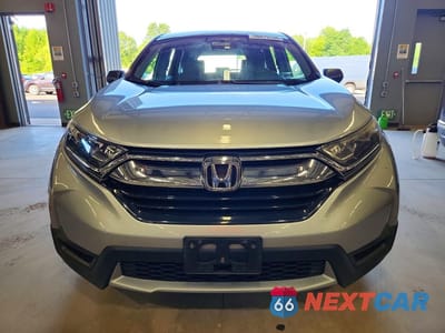 Piąte zdjęcie samochodu w środku: 2018 HONDA CR-V LX VIN:2HKRW6H3XJH201321 - miniatura
