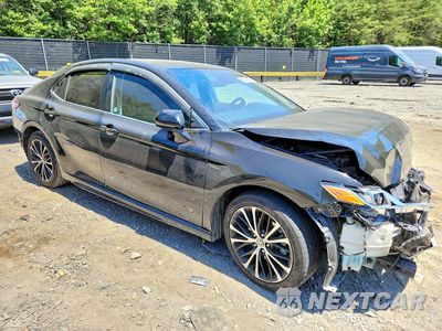 Czwarte zdjęcie samochodu z boku: 2020 TOYOTA CAMRY SE VIN:4T1G11AK4LU361046 - miniatura