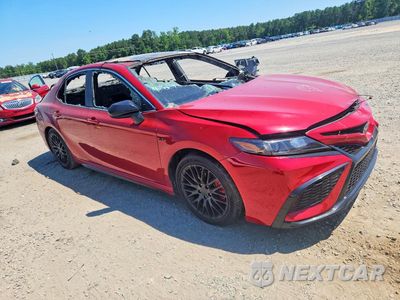 Czwarte zdjęcie samochodu z boku: 2021 TOYOTA CAMRY SE VIN:4T1G11AK7MU474524 - miniatura