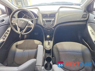Zdjęcie 8 z 12 samochodu: 2014 HYUNDAI ACCENT GS VIN:KMHCT5AE8EU161204 - miniatura