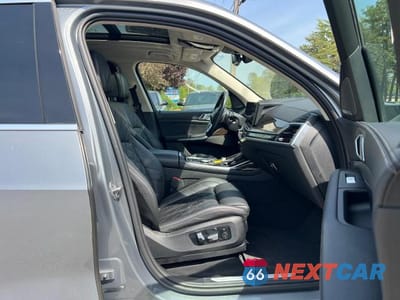Piąte zdjęcie samochodu w środku: 2024 BMW X7 XDRIVE40I VIN:5UX23EM00R9S52720 - miniatura