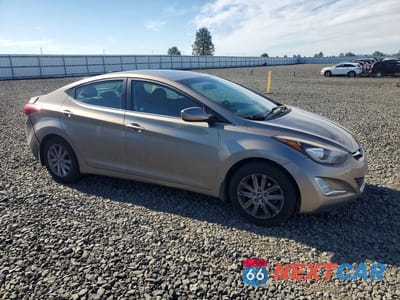 Czwarte zdjęcie samochodu z boku: 2015 HYUNDAI ELANTRA SE VIN:5NPDH4AE5FH605915 - miniatura