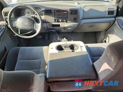 Zdjęcie 8 z 12 samochodu: 2002 FORD F250 SUPER DUTY VIN:1FTNW20S82EA09312 - miniatura