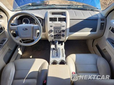 Zdjęcie 8 z 13 samochodu: 2008 FORD ESCAPE XLT VIN:1FMCU93108KA83113 - miniatura