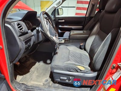 Zdjęcie 7 z 12 samochodu: 2014 TOYOTA TUNDRA CREWMAX SR5 VIN:5TFDY5F17EX339845 - miniatura