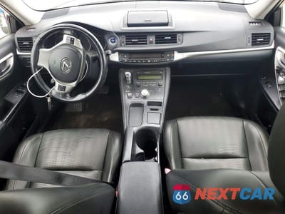Zdjęcie 8 z 12 samochodu: 2012 LEXUS CT 200 VIN:JTHKD5BH6C2118087 - miniatura