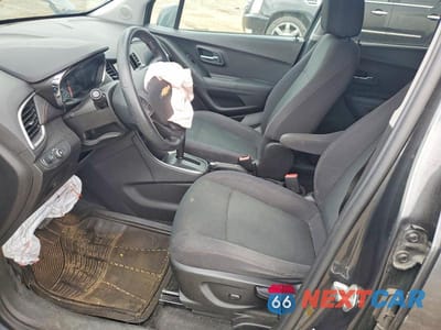 Zdjęcie 7 z 13 samochodu: 2019 CHEVROLET TRAX LS VIN:3GNCJKSB2KL158731 - miniatura