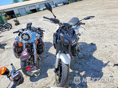 Drugie zdjęcie samochodu z przodu: 2017 YAMAHA FZ09 VIN:JYARN53E6HA001247 - miniatura