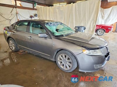 Czwarte zdjęcie samochodu z boku: 2012 LINCOLN MKZ VIN:3LNHL2JC5CR810870 - miniatura