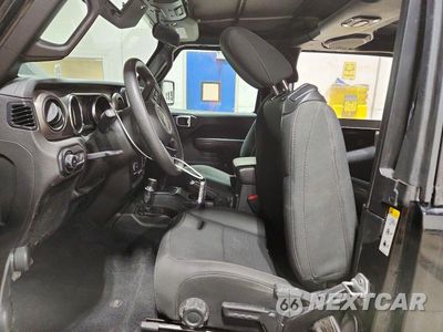 Zdjęcie 7 z 12 samochodu: 2019 JEEP WRANGLER SPORT VIN:1C4GJXAG2KW598012 - miniatura