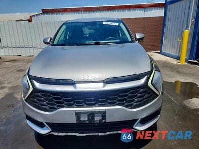 Piąte zdjęcie samochodu w środku: 2023 KIA SPORTAGE LX VIN:KNDPUCAF3P7164447 - miniatura