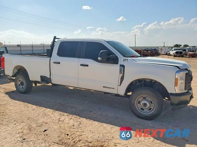 Czwarte zdjęcie samochodu z boku: 2024 FORD F250 SUPER DUTY VIN:1FT7W2BT9REC18955 - miniatura