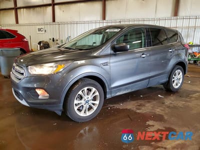 2019 FORD ESCAPE SE 1FMCU9GDXKUC06822 - główne zdjęcie licytacji z USA - miniatura