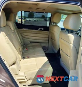 Zdjęcie 10 z 12 samochodu: 2019 LINCOLN MKT VIN:2LMHJ5AT5KBL00995 - miniatura