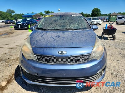 Piąte zdjęcie samochodu w środku: 2016 KIA RIO VIN:KNADM4A35G6553933 - miniatura