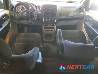 Zdjęcie 8 z 13 samochodu: 2012 DODGE GRAND CARAVAN SE VIN:2C4RDGBG1CR394651 - miniatura
