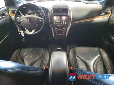 Zdjęcie 8 z 14 samochodu: 2019 LINCOLN MKC SELECT VIN:5LMCJ2D93KUL18858 - miniatura