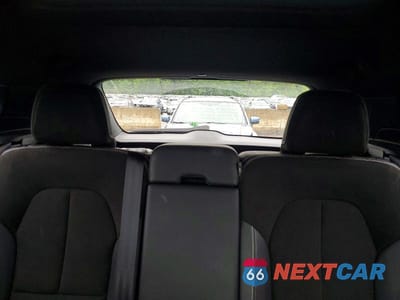 Zdjęcie 10 z 14 samochodu: 2019 VOLVO XC40 T5 R-DESIGN VIN:YV4162UM4K2070102 - miniatura