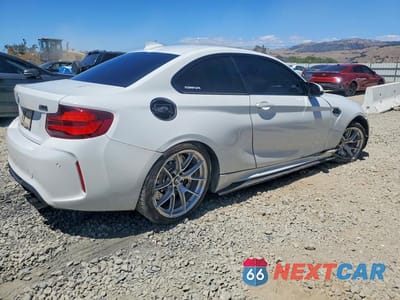 Trzecie zdjęcie samochodu z tyłu: 2021 BMW M2 COMPETITION VIN:WBS2U7C07M7J69407 - miniatura