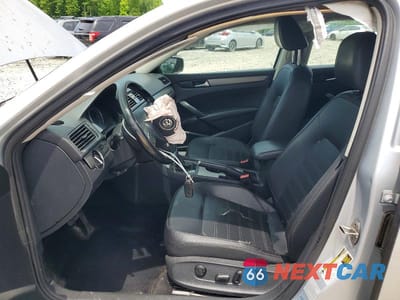 Zdjęcie 7 z 12 samochodu: 2015 VOLKSWAGEN PASSAT SE VIN:1VWBT7A30FC017449 - miniatura