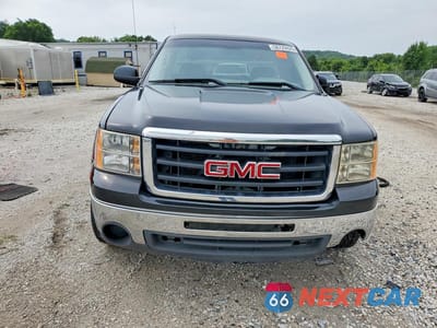 Piąte zdjęcie samochodu w środku: 2013 GMC SIERRA C1500 VIN:1GTN1TEX2DZ143575 - miniatura
