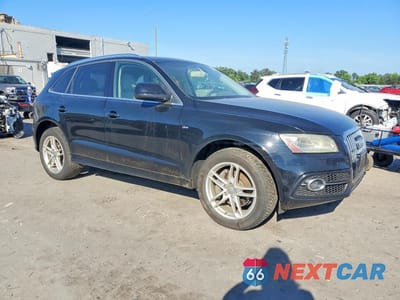 Czwarte zdjęcie samochodu z boku: 2013 AUDI Q5 PREMIUM PLUS VIN:WA1DGAFP5DA058073 - miniatura