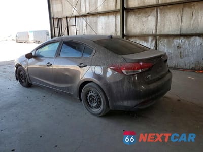 Drugie zdjęcie samochodu z przodu: 2017 KIA FORTE LX VIN:3KPFK4A78HE055158 - miniatura