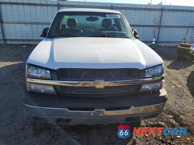 Piąte zdjęcie samochodu w środku: 2004 CHEVROLET SILVERADO C1500 VIN:1GCEC14V64Z253544 - miniatura
