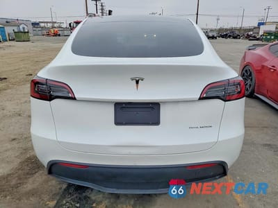 Zdjęcie 6 z 13 samochodu: 2023 TESLA MODEL Y VIN:7SAYGDEE1PA025737 - miniatura