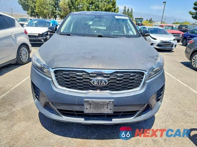 Piąte zdjęcie samochodu w środku: 2019 KIA SORENTO L VIN:5XYPG4A34KG456302 - miniatura
