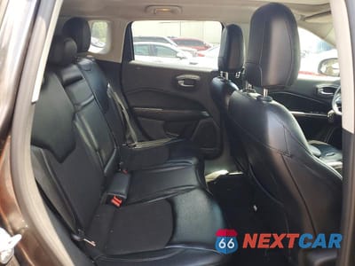 Zdjęcie 11 z 13 samochodu: 2018 JEEP COMPASS LATITUDE VIN:3C4NJDBB4JT103872 - miniatura