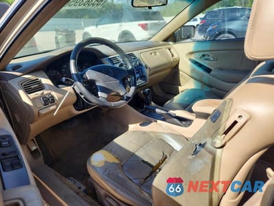 Zdjęcie 8 z 13 samochodu: 2001 HONDA ACCORD EX VIN:1HGCG22561A011580 - miniatura