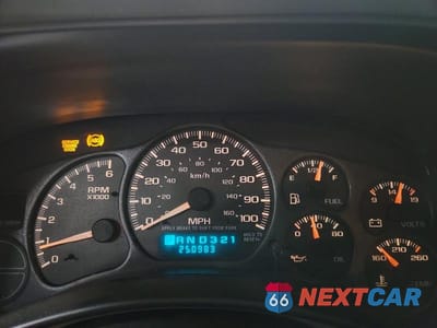 Zdjęcie 9 z 13 samochodu: 2000 GMC NEW SIERRA K2500 VIN:1GTGK29U8YE415320 - miniatura