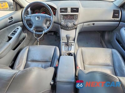 Zdjęcie 8 z 12 samochodu: 2003 HONDA ACCORD EX VIN:1HGCM66513A091626 - miniatura