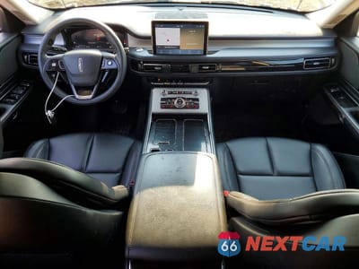 Zdjęcie 8 z 14 samochodu: 2024 LINCOLN AVIATOR VIN:5LM5J6XC6RGL07062 - miniatura