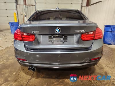 Zdjęcie 6 z 12 samochodu: 2015 BMW 328 XI SULEV VIN:WBA3B5G58FNS20582 - miniatura
