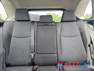 Zdjęcie 10 z 13 samochodu: 2023 TOYOTA RAV4 HYBRID XLE VIN:JTMRWRFV1PD186762 - miniatura