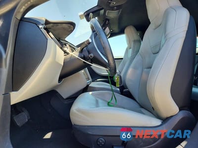 Zdjęcie 7 z 12 samochodu: 2016 TESLA MODEL S VIN:5YJSA1E19GF151329 - miniatura