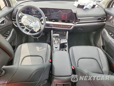 Zdjęcie 8 z 13 samochodu: 2025 KIA SPORTAGE EX VIN:5XYK33DFXSG267451 - miniatura