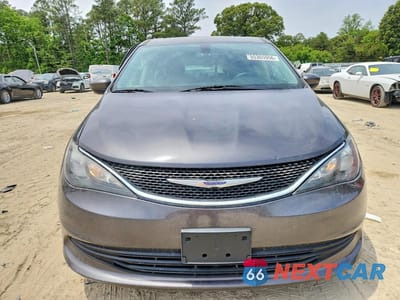 Piąte zdjęcie samochodu w środku: 2020 CHRYSLER VOYAGER LX VIN:2C4RC1CG1LR192200 - miniatura
