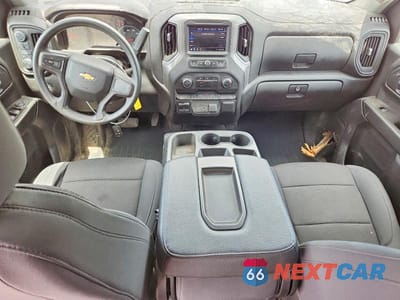 Zdjęcie 8 z 12 samochodu: 2021 CHEVROLET SILVERADO K1500 CUSTOM VIN:1GCPYBEK5MZ324849 - miniatura